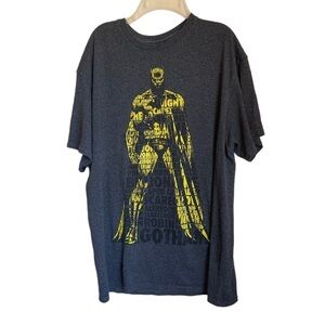 🌻 DC Comics Batman. Size Large GUC